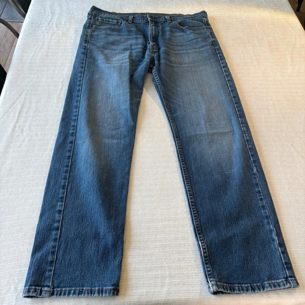 Levis 505 Regular Fit Jeans Mens 38x32 Medium Wash Blue Straight Leg Denim